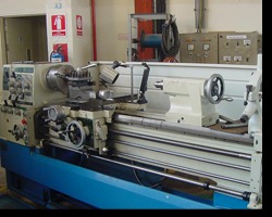 Lathe Machine -
 460mm x 1500mm